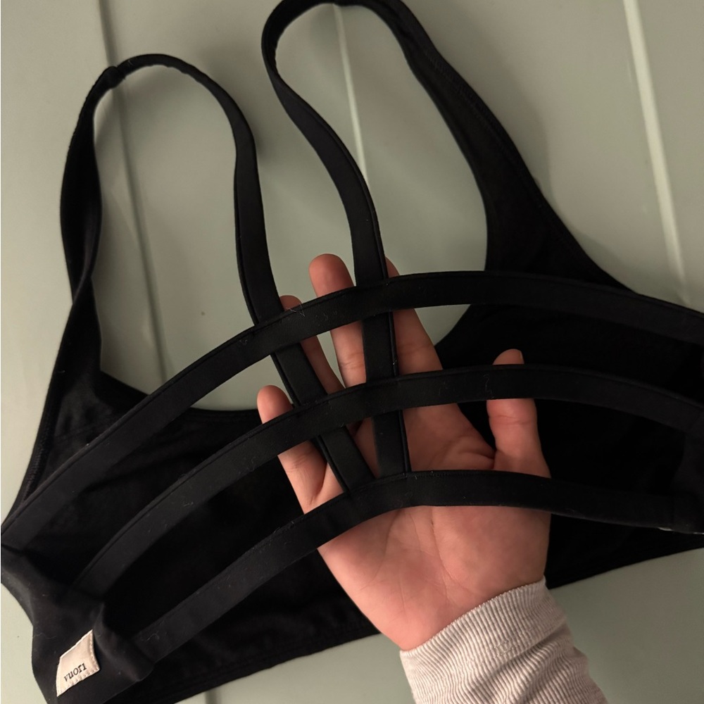 Vuori Black Sports Bra